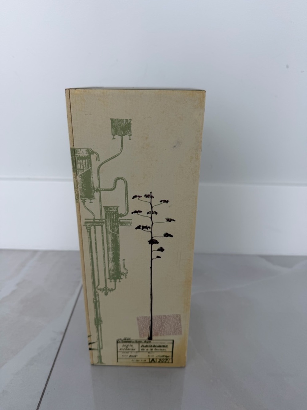 Jose Cuervo Tequila Reserva
 De La Familia Melanie Smith 2018 Wood Colection Box